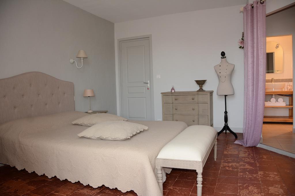 L'Aubinoise Bed & Breakfast Saint-Aubin-de-Luigne Room photo