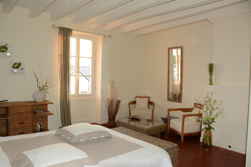 L'Aubinoise Bed & Breakfast Saint-Aubin-de-Luigne Room photo